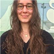 Prof de dessin diplômée en arts appliqués